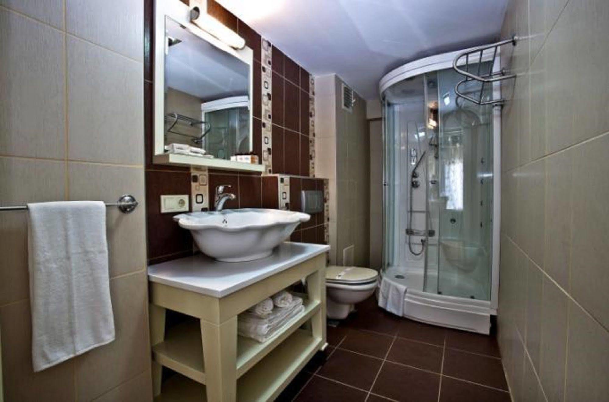Q Hotel Laleli Istambul Extérieur photo